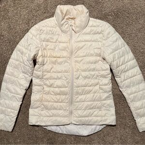 Old Navy Women's Off-White Puffer Jacket